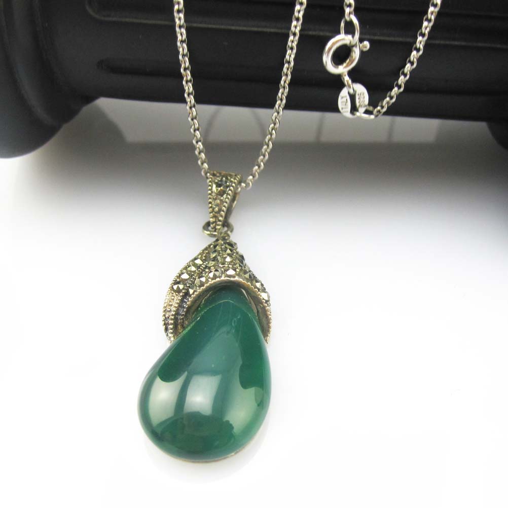 thailand jade jewelry